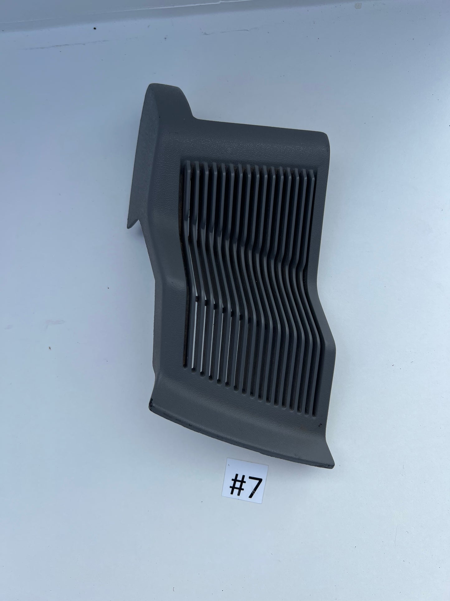 VL Commodore Speaker Grill R/H GM 92024635